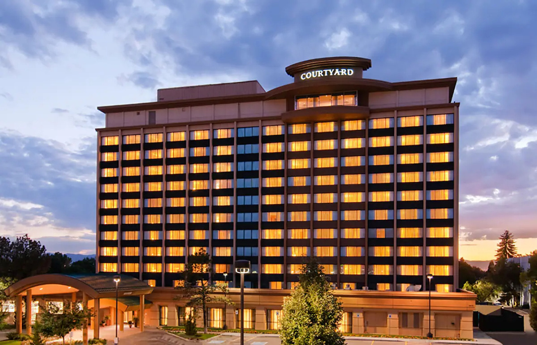 Omni Chicago Hotel